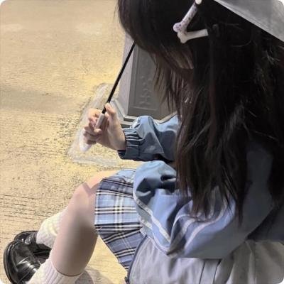 以遇刺为生的女人